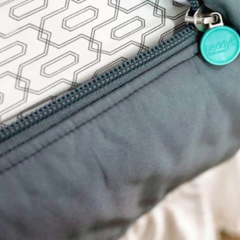 NOT FOR SALE: ISO Beddy Replacement fitted Bottom ONLY  in Reese or Modern Gray